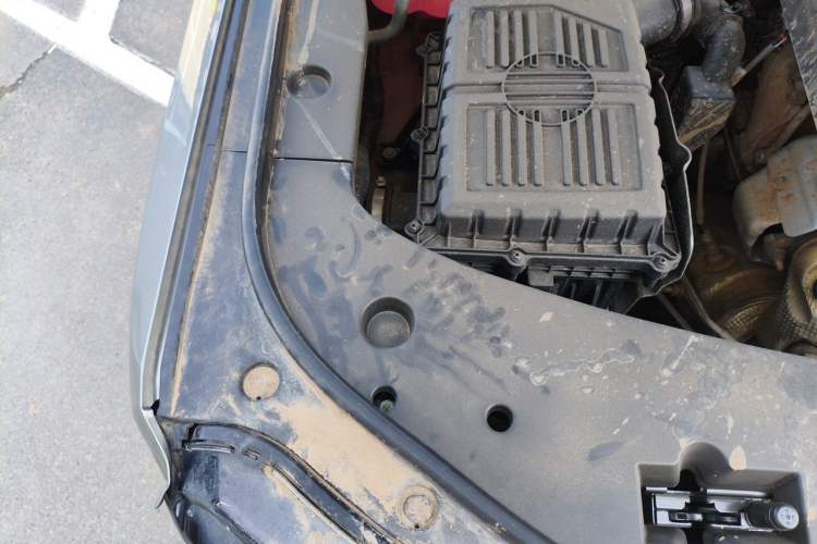 Used Jetour Zongheng G700 Trailblazer 2025 Model Xiangjing Edition 6-seater Engine Bay Right