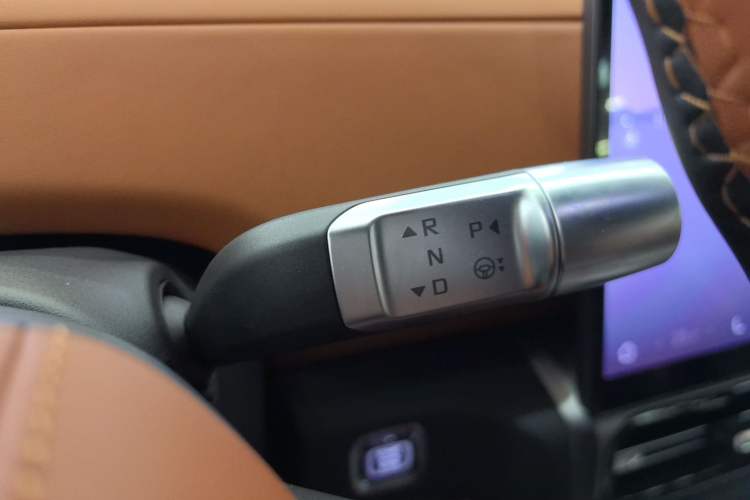 Used Jetour Zongheng G700 Trailblazer 2025 Model Tan Ye Edition Gear Lever