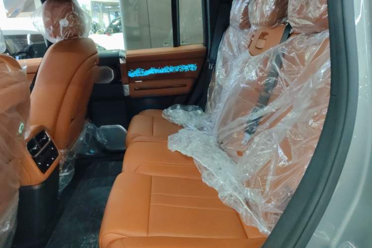 Used Jetour Zongheng G700 Trailblazer 2025 Model Tan Ye Edition Interior 4