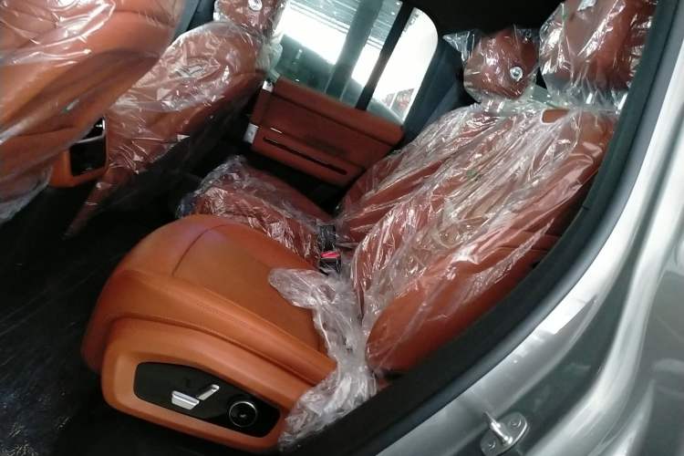 Used Jetour Zongheng G700 Trailblazer 2025 Model Xiangjing Edition 6-seater Left Rear Seat