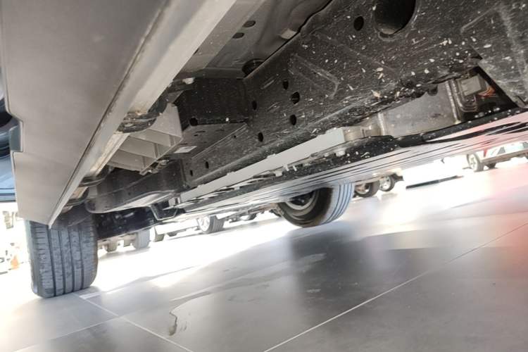 Used Jetour Zongheng G700 Trailblazer 2025 Model Tan Ye Edition Left Side Sill