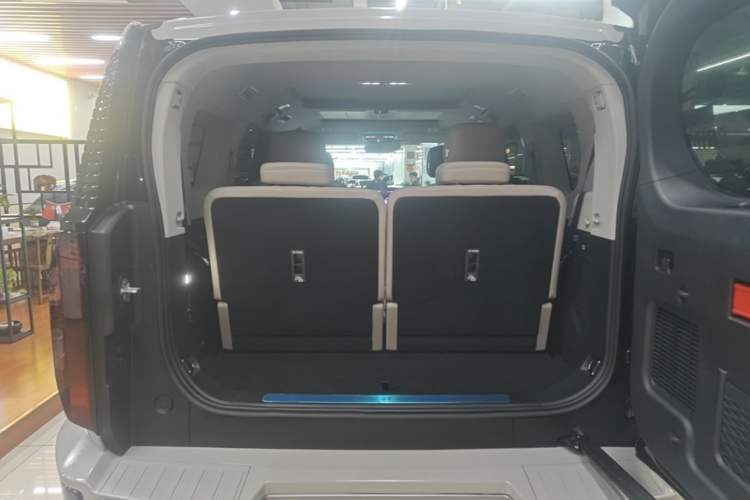 Used Jetour Zongheng G700 Trailblazer 2025 Model Zong Ye Edition 6-seater Trunk