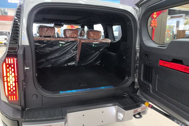 Used Jetour Zongheng G700 Trailblazer 2025 Model Tan Ye Edition Trunk