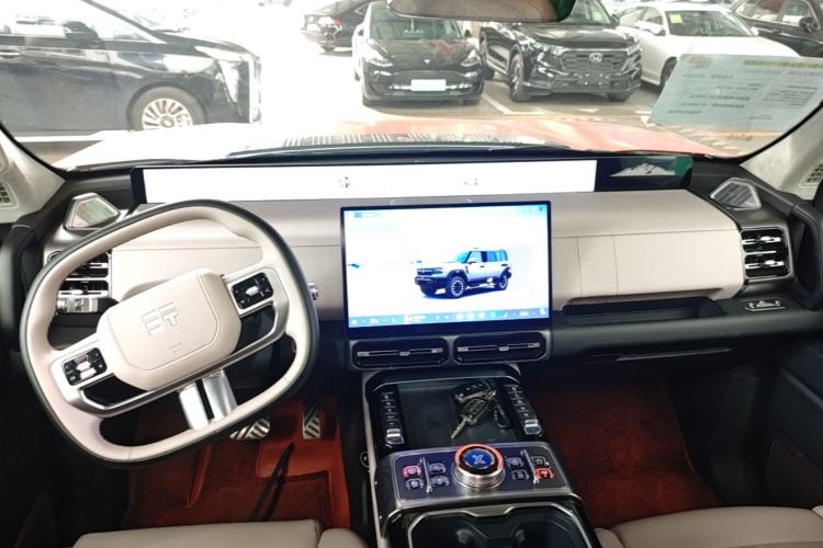 Used Jetour Zongheng G700 Trailblazer 2025 Model Xiangjing Edition 6-seater Center Console