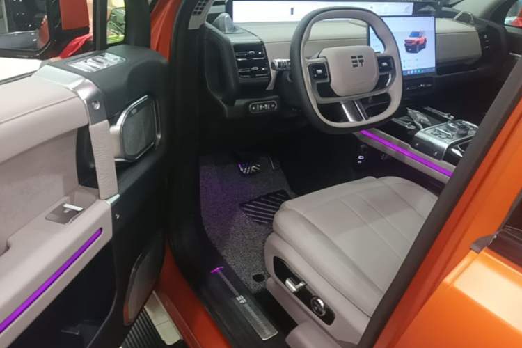 Used Jetour Zongheng G700 Trailblazer 2025 Model Xiangjing Edition 6-seater Driver Seat