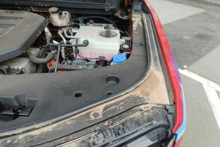 Used Jetour Zongheng G700 Trailblazer 2025 Model Xiangjing Edition 6-seater Engine Bay Left