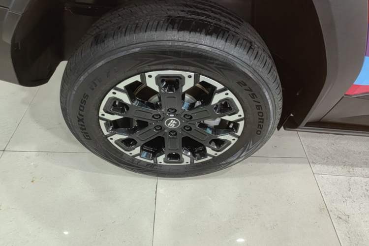 Used Jetour Zongheng G700 Trailblazer 2025 Model Xiangjing Edition 6-seater Right Rear Wheel Hub