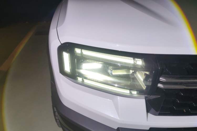 Used Jetour Zongheng G700 Trailblazer 2025 Model Zhi Jing Qian Kun Edition 5-seater Right Front Headlight
