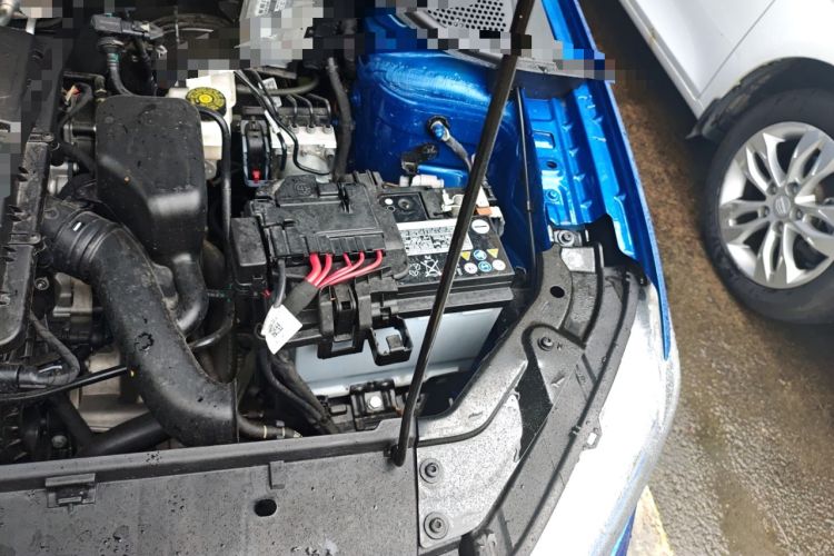 Used Jetta VA3 2024 1.5L Manual Entry-Level Version Engine Bay Left