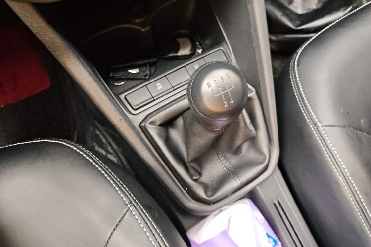 Used Jetta VA3 2024 1.5L Manual Entry-Level Version Gear Lever