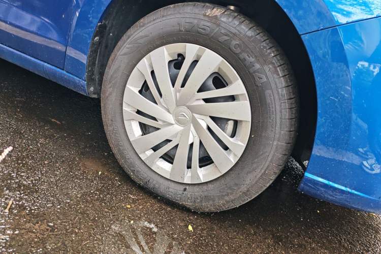 Used Jetta VA3 2024 1.5L Manual Entry-Level Version Right Front Wheel Hub
