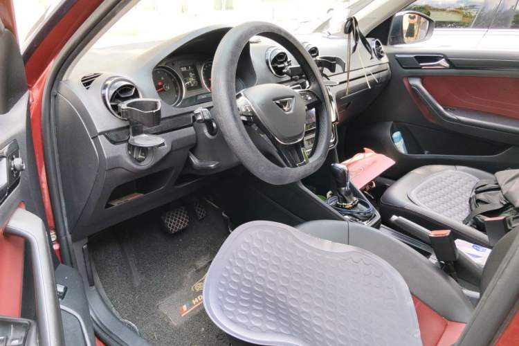 Used Jetta VA3 2019 1.5L Automatic Glory Edition Driver Seat