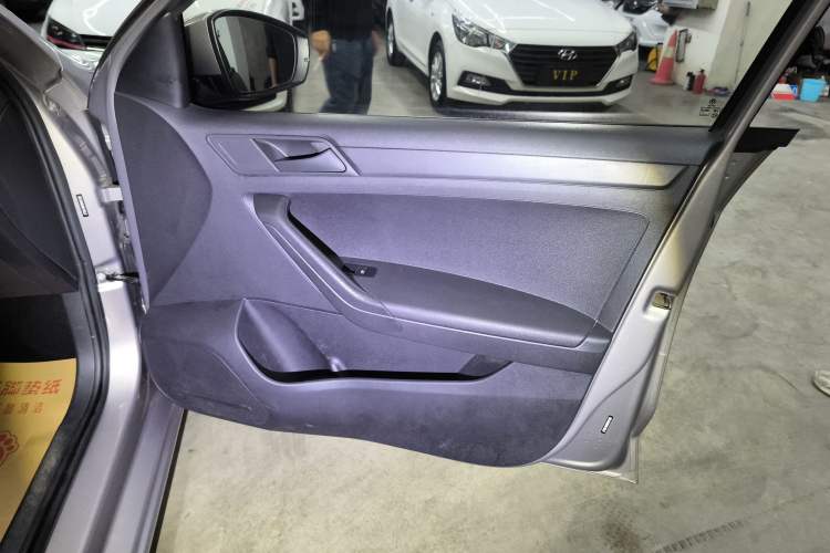 Used Jetta VA3 2019 1.5L Manual Entry-Level Version Interior 5