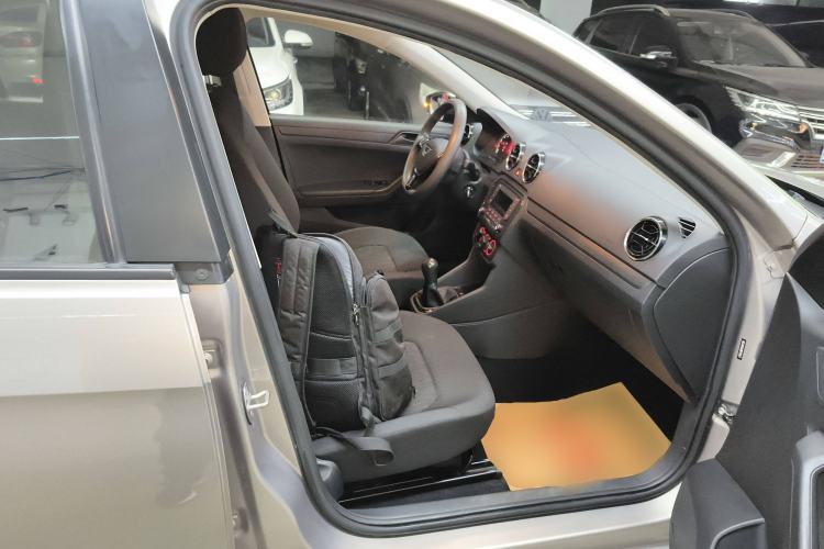 Used Jetta VA3 2019 1.5L Manual Entry-Level Version Right Front Seat