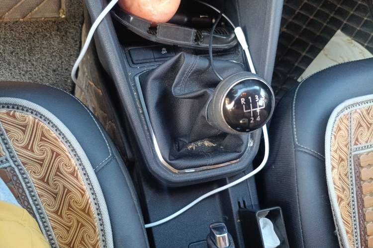 Used Jetta VA3 2019 1.5L Manual Enjoyment Edition Gear Lever