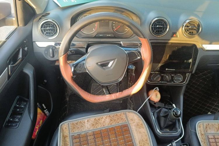 Used Jetta VA3 2019 1.5L Manual Enjoyment Edition Steering Wheel