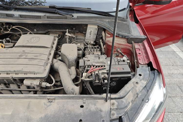 Used Jetta VA3 2019 1.5L Manual Entry-Level Version Engine Bay Left