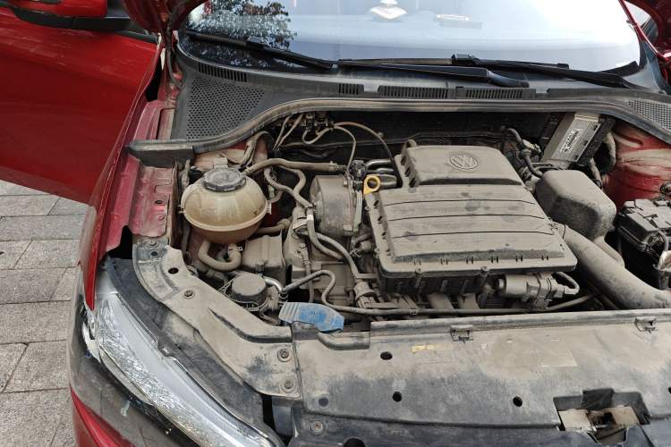 Used Jetta VA3 2019 1.5L Manual Entry-Level Version Engine Bay Right