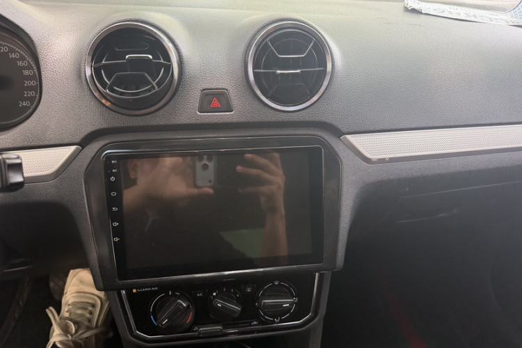 Used Jetta VA3 2019 1.5L Automatic Enjoyment Edition Interior 2