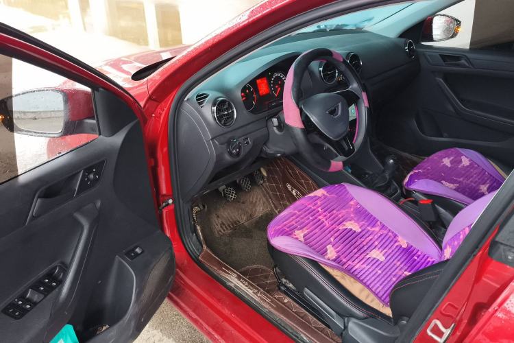 Used Jetta VA3 2019 1.5L Manual Entry-Level Version Interior 3