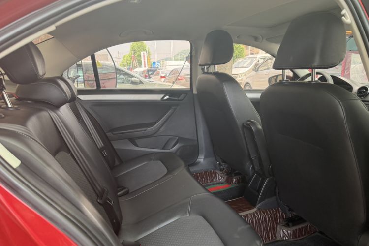 Used Jetta VA3 2019 1.5L Automatic Enjoyment Edition Interior 8