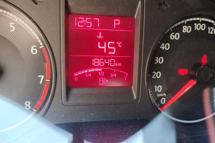 Used Jetta VA3 2019 1.5L Automatic Enjoyment Edition Odometer Close Up