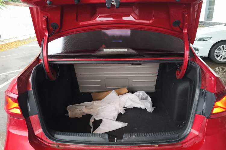 Used Jetta VA3 2019 1.5L Manual Entry-Level Version Trunk