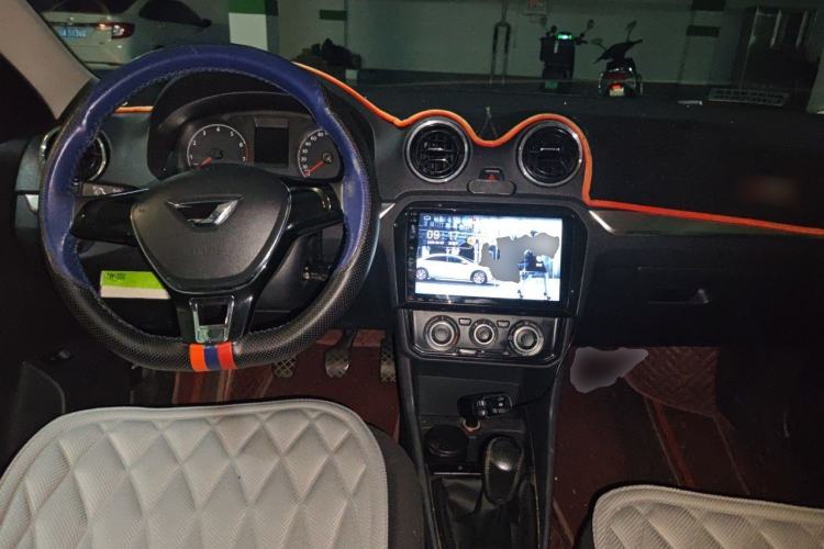 Used Jetta VA3 2019 1.5L Manual Entry-Level Version Center Console