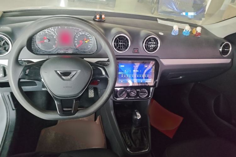 Used Jetta VA3 2019 1.5L Automatic Enjoyment Edition Center Console