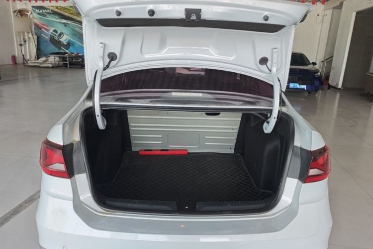 Used Jetta VA3 2019 1.5L Automatic Enjoyment Edition Trunk
