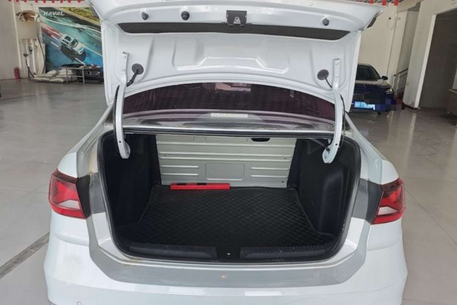 Used Jetta VA3 2019 1.5L Automatic Enjoyment Edition Trunk