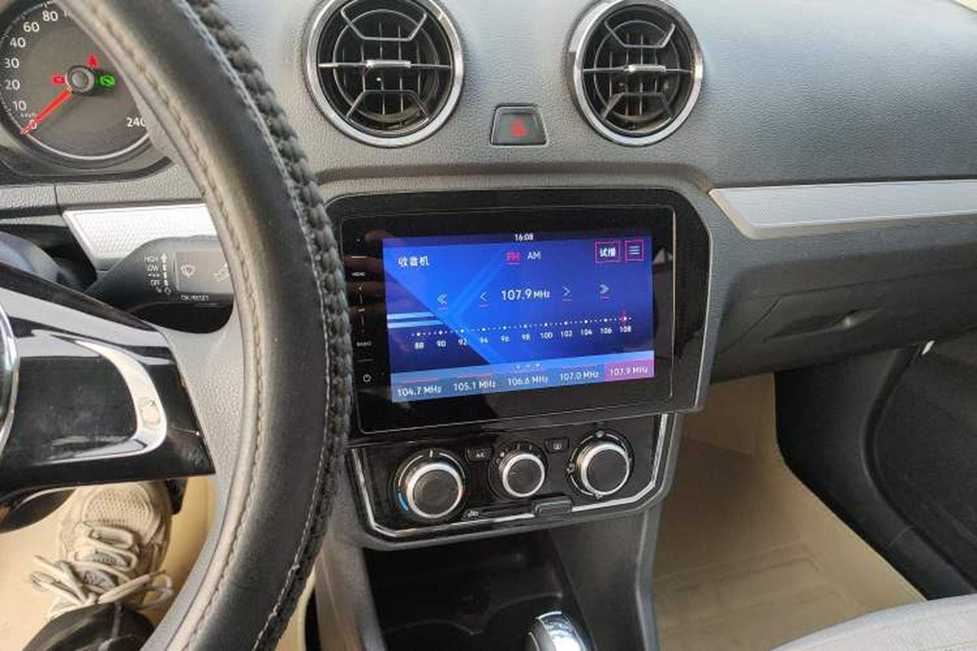Used Jetta VA3 2019 1.5L Automatic Enjoyment Edition Audio And AC Panel