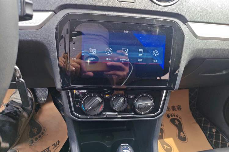 Used Jetta VA3 2019 1.5L Automatic Enjoyment Edition Audio And AC Panel