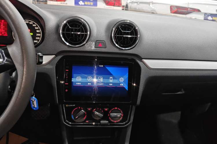 Used Jetta VA3 2019 1.5L Automatic Enjoyment Edition Audio And AC Panel