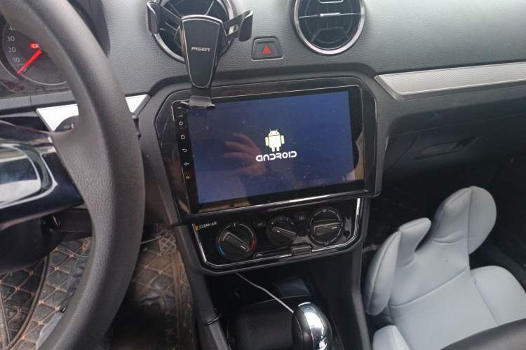 Used Jetta VA3 2019 1.5L Automatic Enjoyment Edition Audio And AC Panel