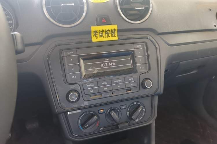 Used Jetta VA3 2019 1.5L Manual Entry-Level Version Audio And AC Panel