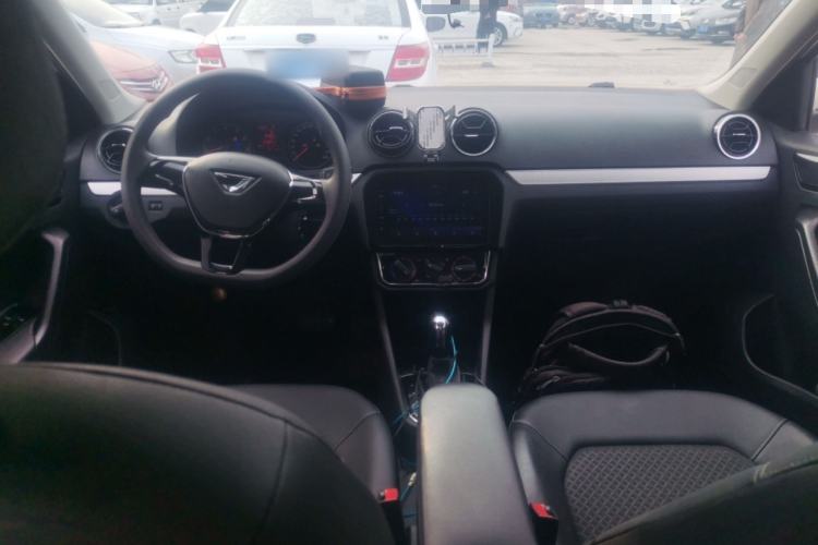 Used Jetta VA3 2019 1.5L Automatic Enjoyment Edition Center Console