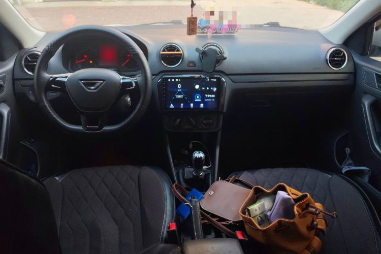 Used Jetta VA3 2019 1.5L Manual Entry-Level Version Center Console