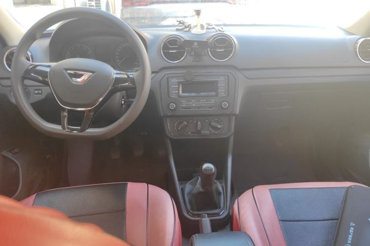 Used Jetta VA3 2019 1.5L Manual Entry-Level Version Center Console
