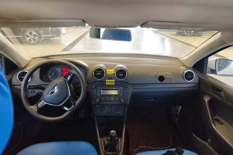 Used Jetta VA3 2019 1.5L Manual Entry-Level Version Center Console