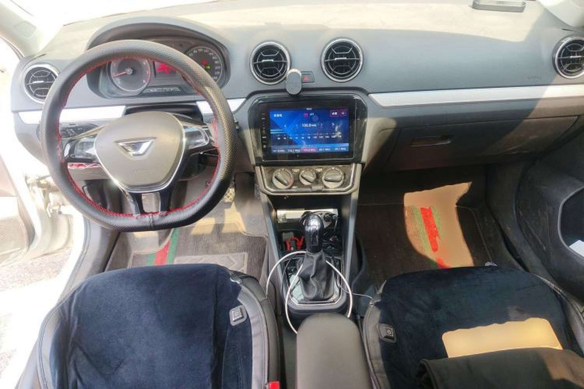 Used Jetta VA3 2019 1.5L Automatic Enjoyment Edition Center Console