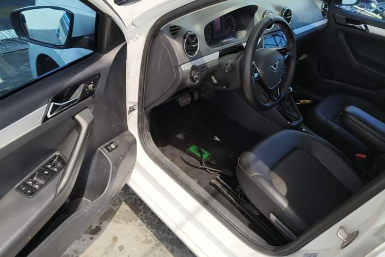 Used Jetta VA3 2019 1.5L Automatic Enjoyment Edition Driver Seat