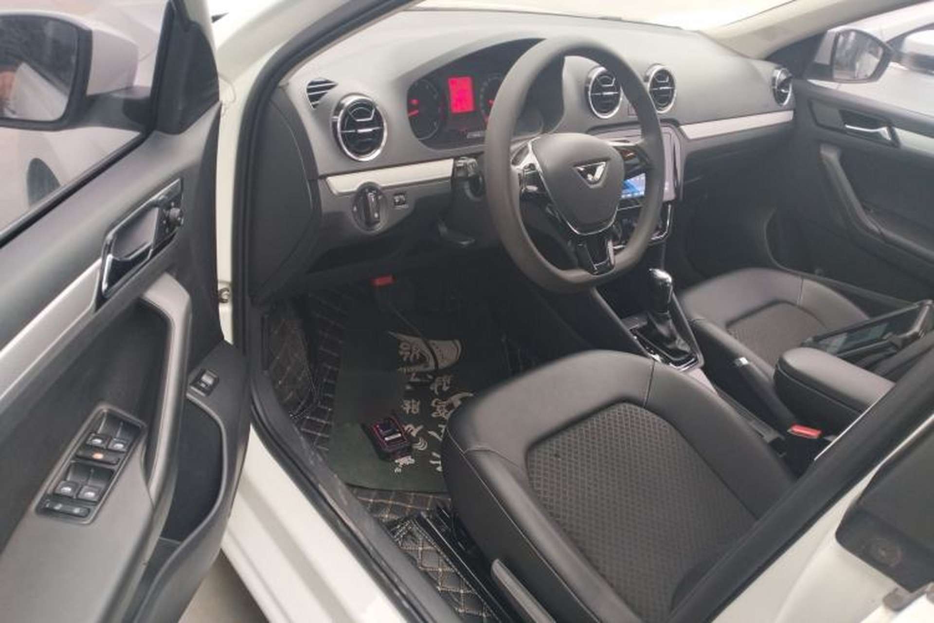 Used Jetta VA3 2019 1.5L Automatic Enjoyment Edition Driver Seat