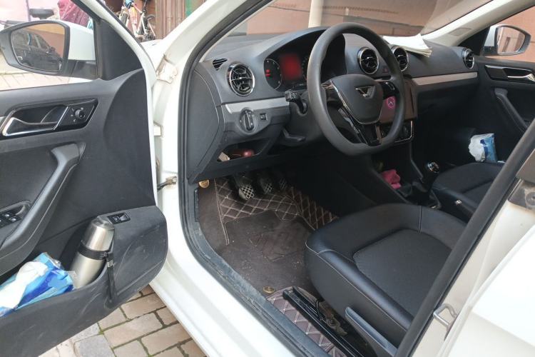 Used Jetta VA3 2019 1.5L Manual Enjoyment Edition Driver Seat