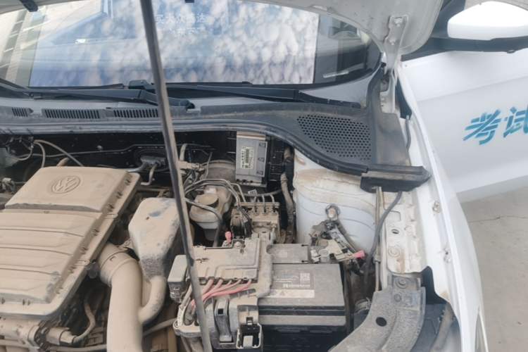 Used Jetta VA3 2019 1.5L Manual Entry-Level Version Engine Bay Left