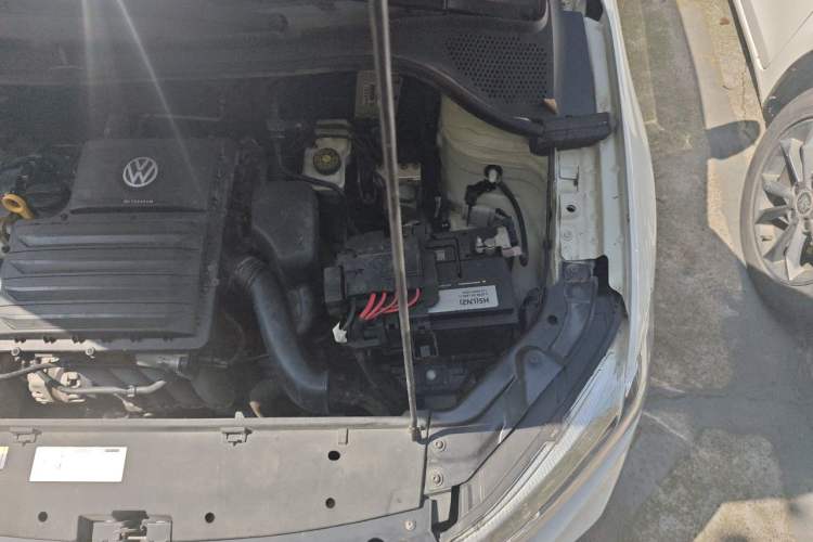 Used Jetta VA3 2019 1.5L Manual Enjoyment Edition Engine Bay Left