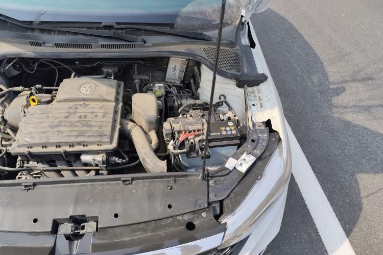 Used Jetta VA3 2019 1.5L Automatic Enjoyment Edition Engine Bay Left