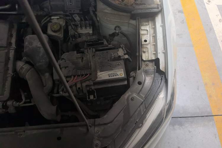 Used Jetta VA3 2019 1.5L Automatic Enjoyment Edition Engine Bay Left