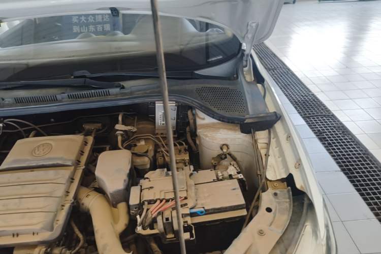Used Jetta VA3 2019 1.5L Manual Entry-Level Version Engine Bay Left