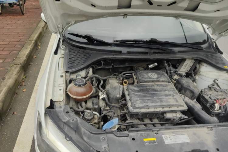 Used Jetta VA3 2019 1.5L Manual Entry-Level Version Engine Bay Right